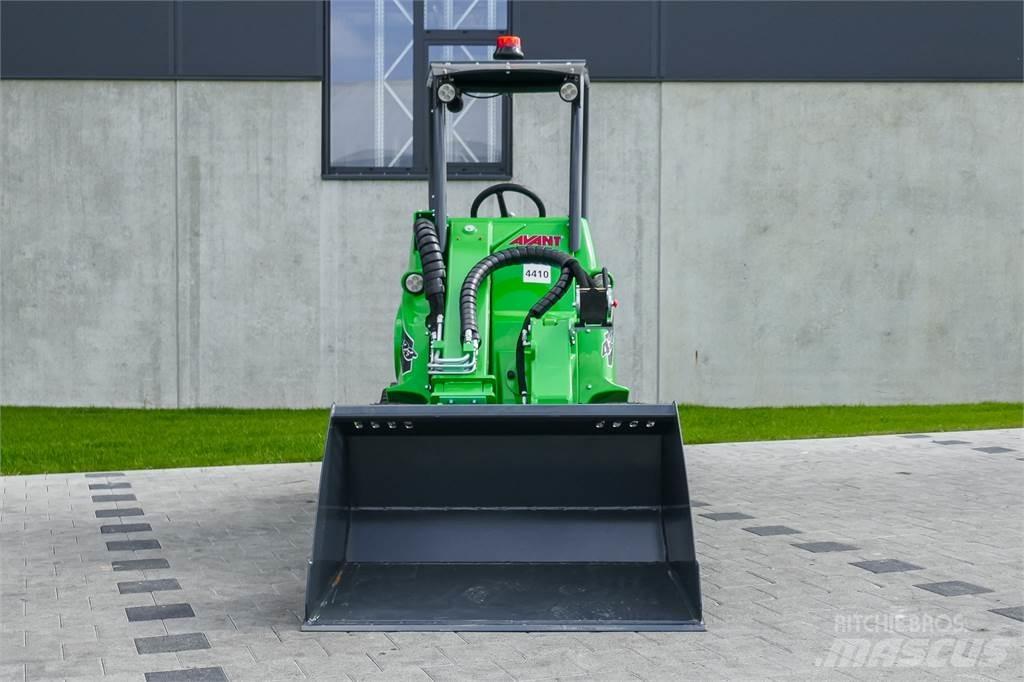 Avant M 423 Mini bageri <7t
