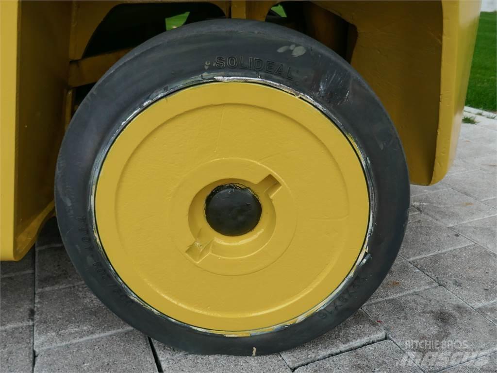 Hyster S 7.00 XL Plinski viličari