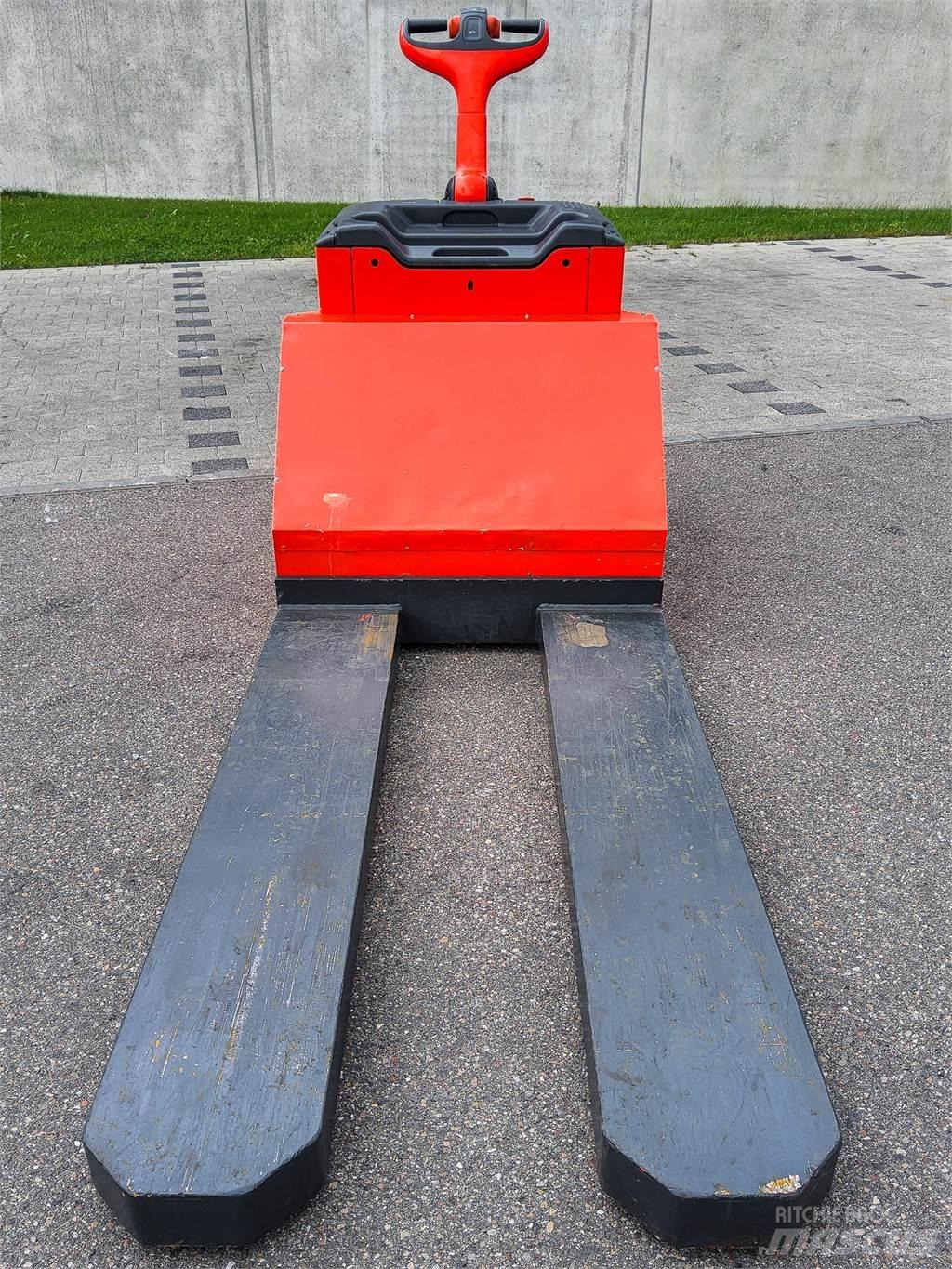 Linde T 30 Ručni električni viličar