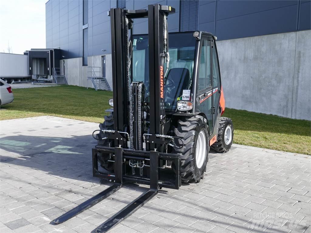 Manitou MC 25-4 Terenski viličar