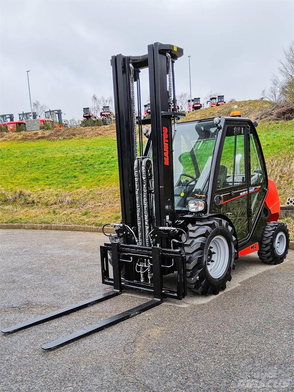 Manitou MC 30-4 Terenski viličar