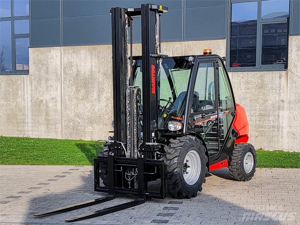 Manitou MC 30-4 Terenski viličar