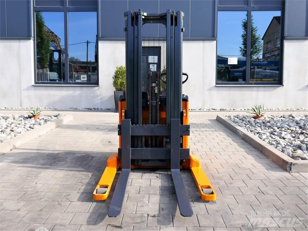 Still EGP 14 Ručni električni viličar