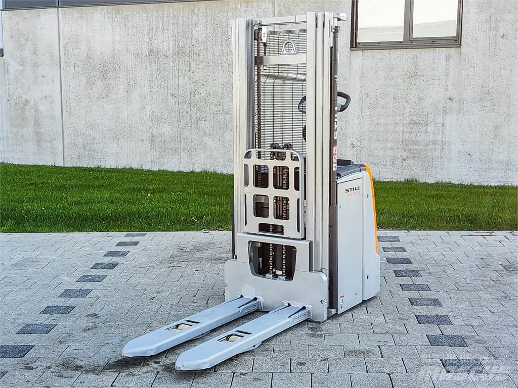 Still EXV SF16i Ručni električni viličar