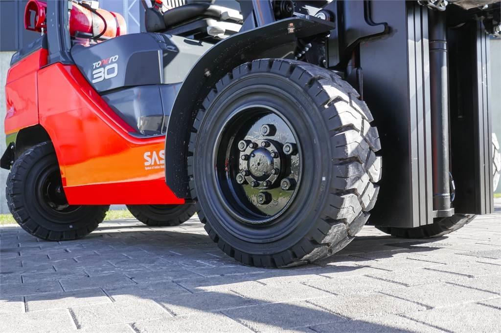 Toyota 02-8FGF30 Plinski viličari