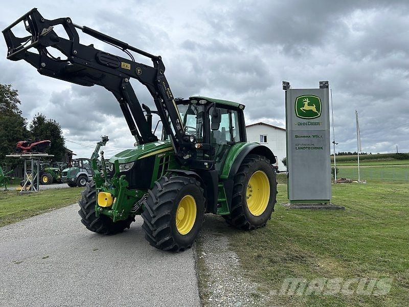 John Deere 6120M Traktori