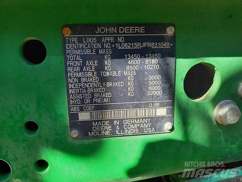 John Deere 6215R Traktori