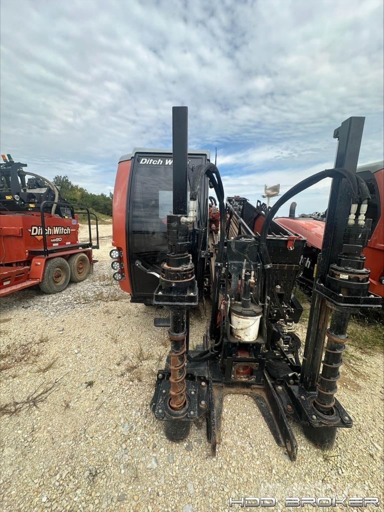 Ditch Witch AT32 Oprema za vodoravno usmjerenje bušenja