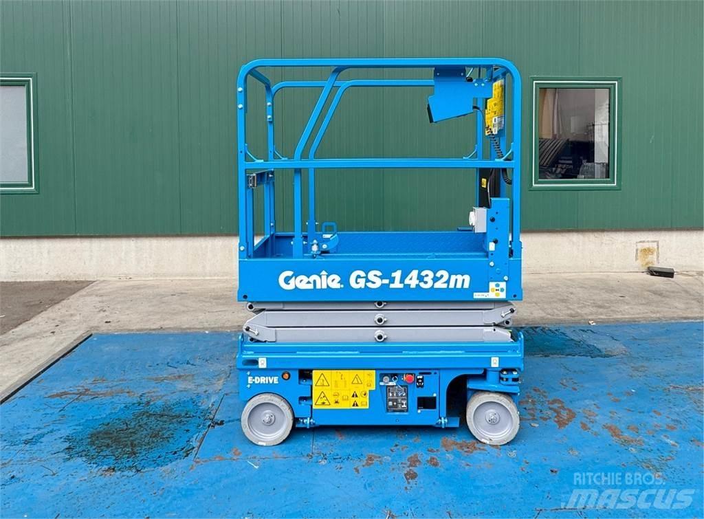 Genie GS-1432m E-Drive Škaraste platforme