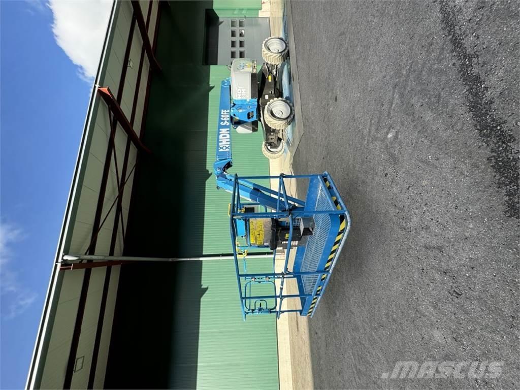 Genie S-60 FE Zglobne podizne platforme