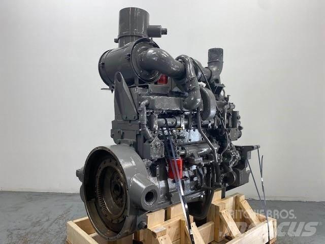 Komatsu M11-C Motori