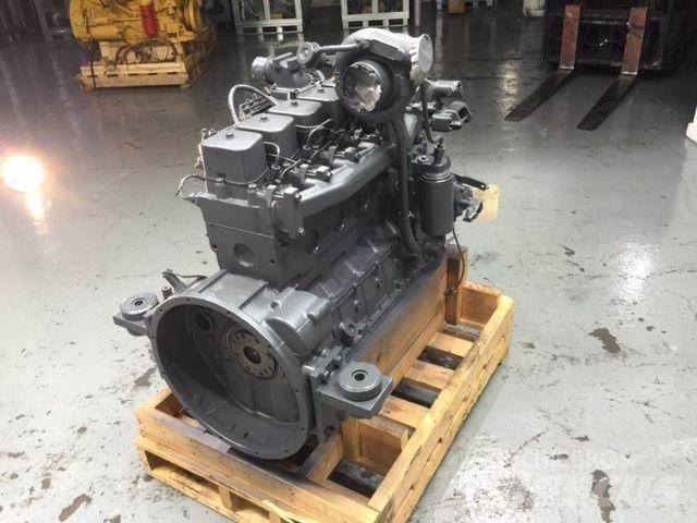 Komatsu SAA6D102 Motori