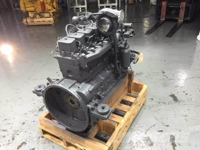 Komatsu SAA6D102 Motori