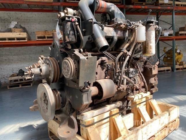 Komatsu SAA6D125E-2 Motori