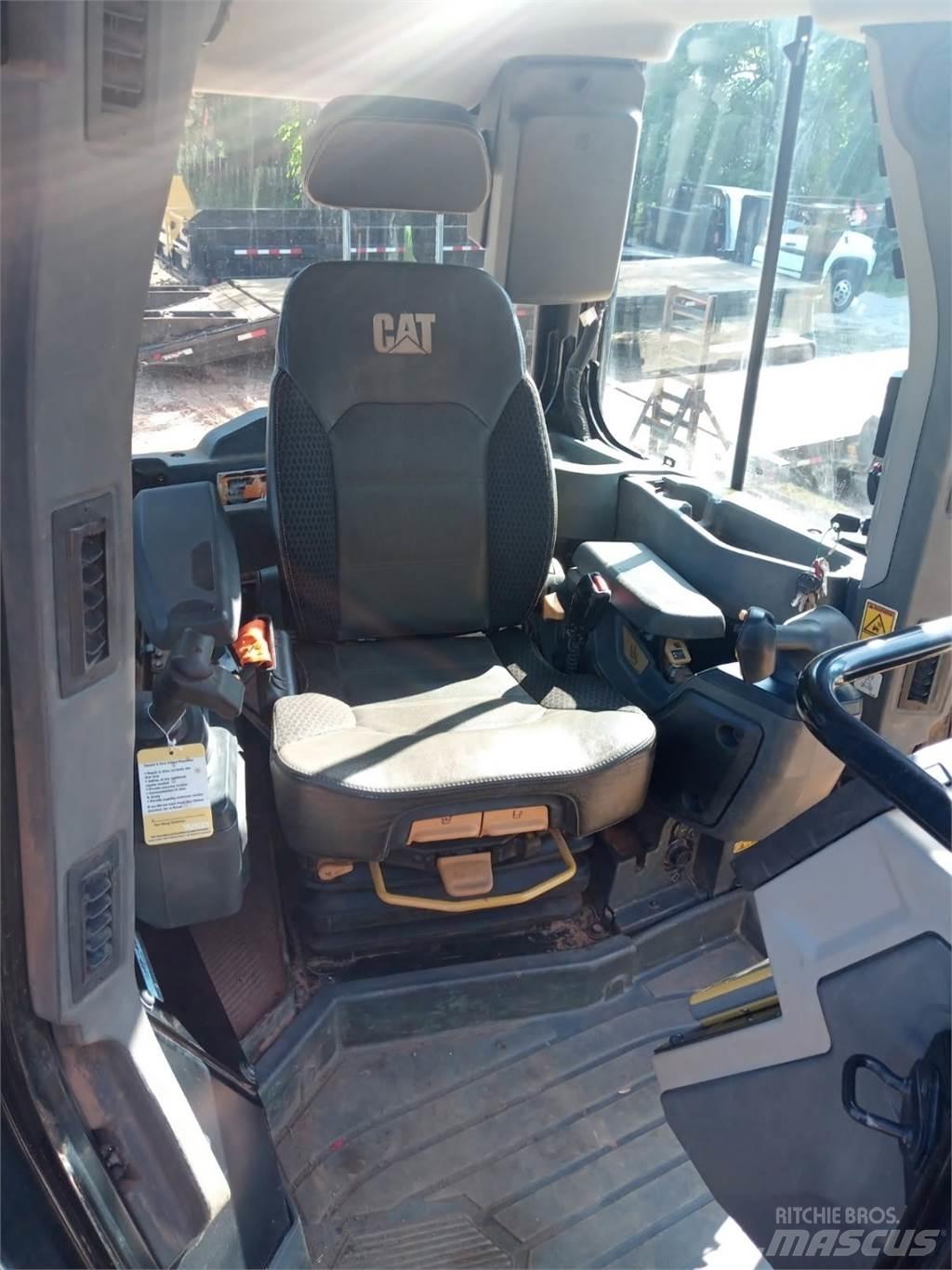 CAT D5 LGP Građevinarstvo – ostalo