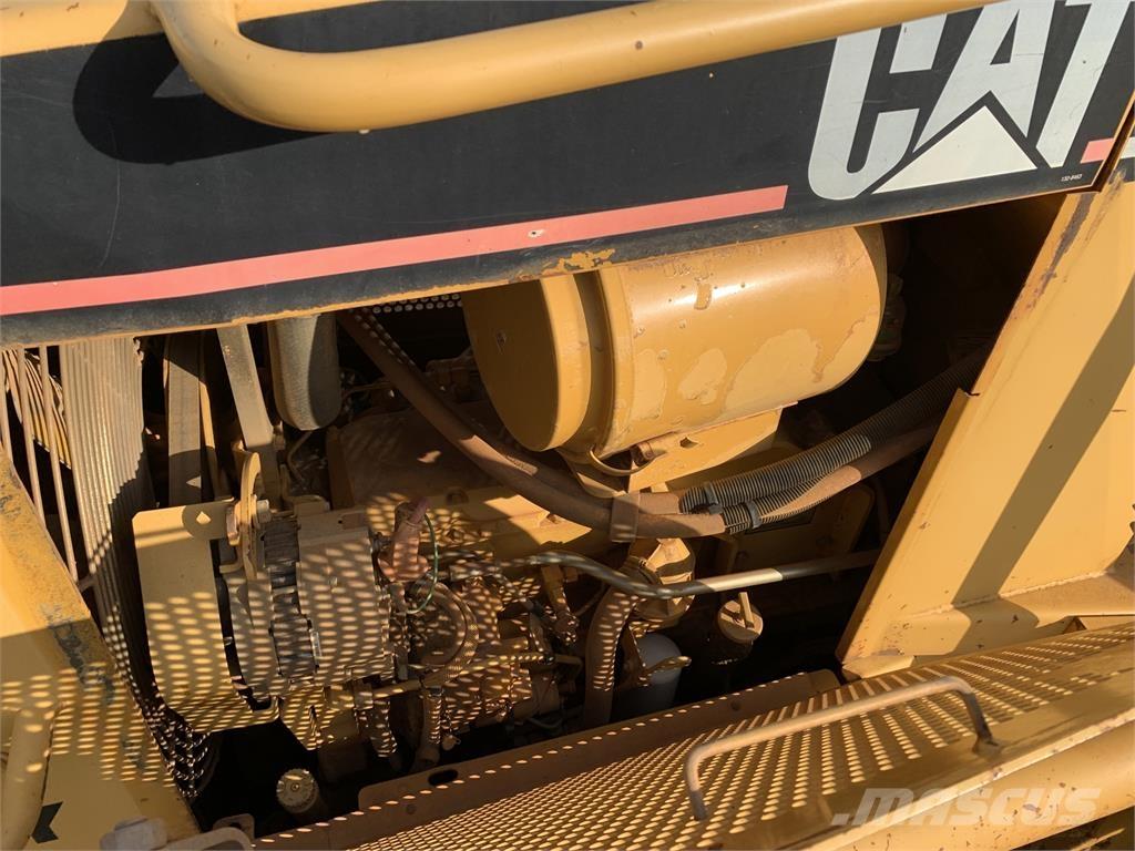 CAT D5M Građevinarstvo – ostalo