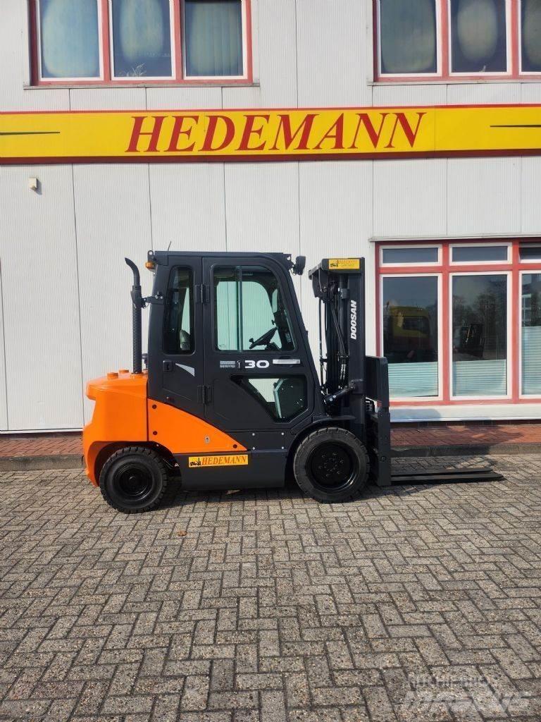 Doosan D30S-7 Dizelski viličari