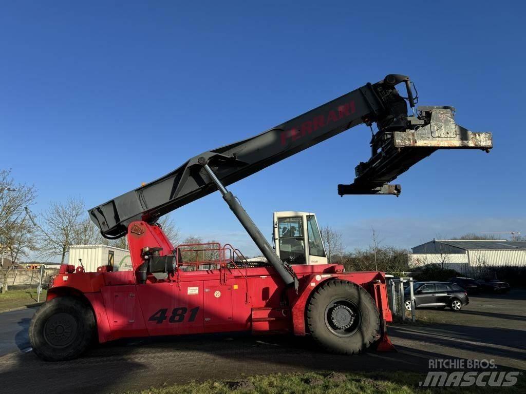 CVS Ferrari F481 Dohvatni viličari