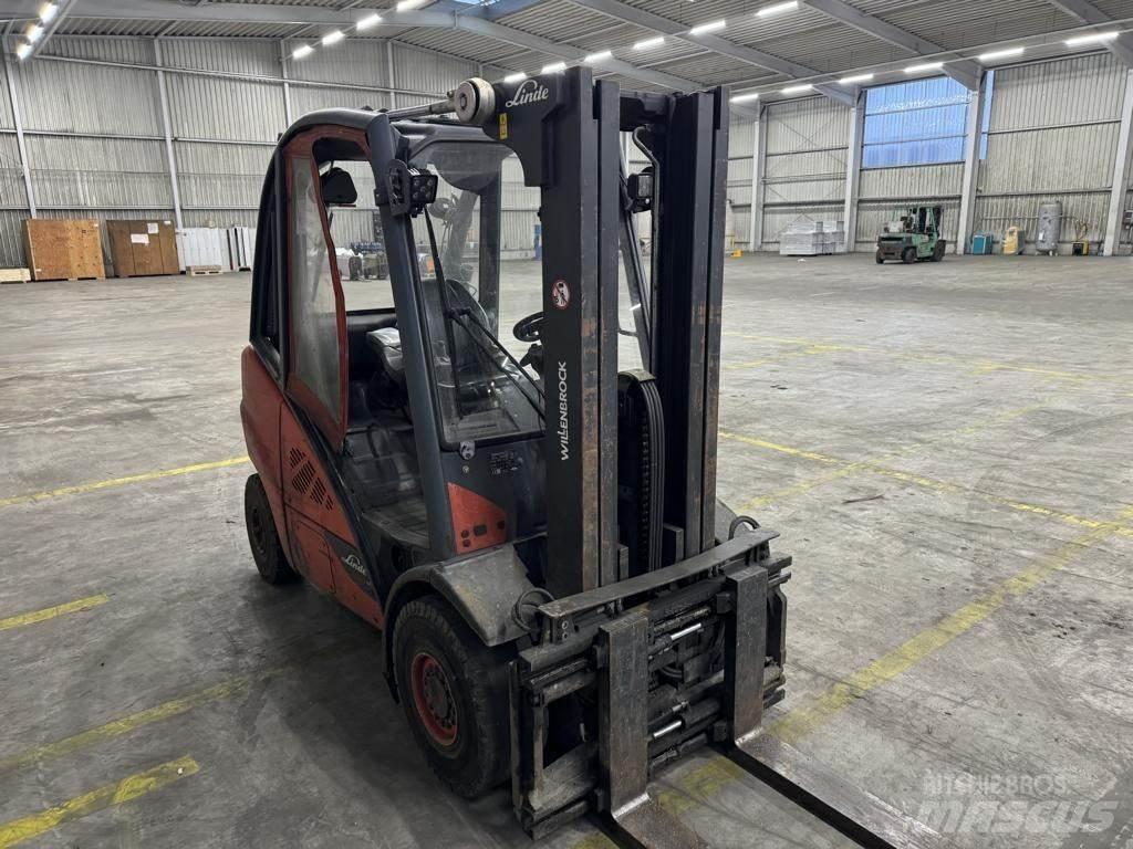 Linde H30D-02 Dizelski viličari