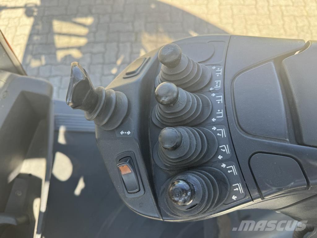 Linde H30D-02 Dizelski viličari