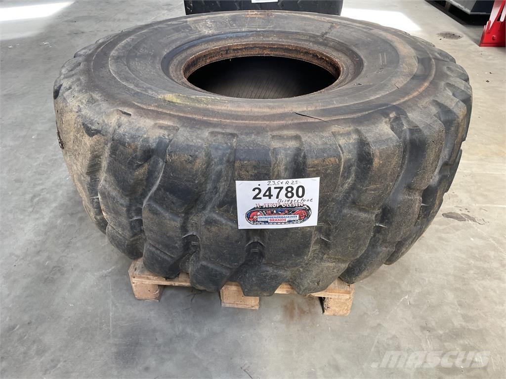  23.5xR25 Bridgestone dæk Gume, kotači i naplatci