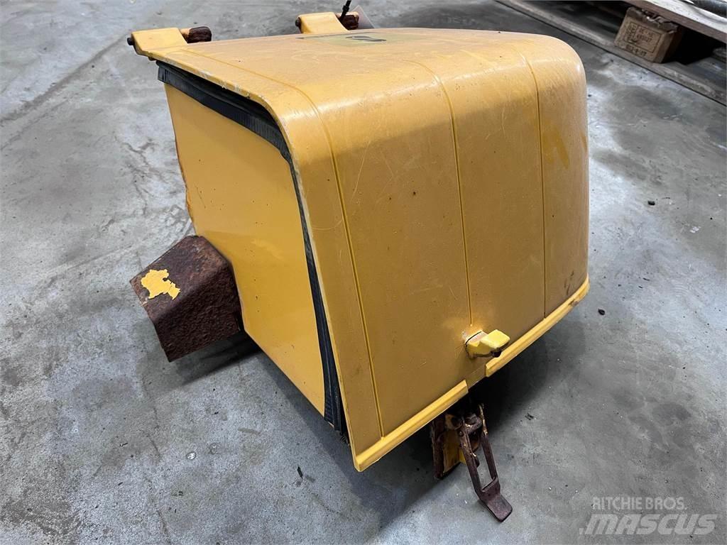  Batterikasse, Volvo L90E Ostale komponente