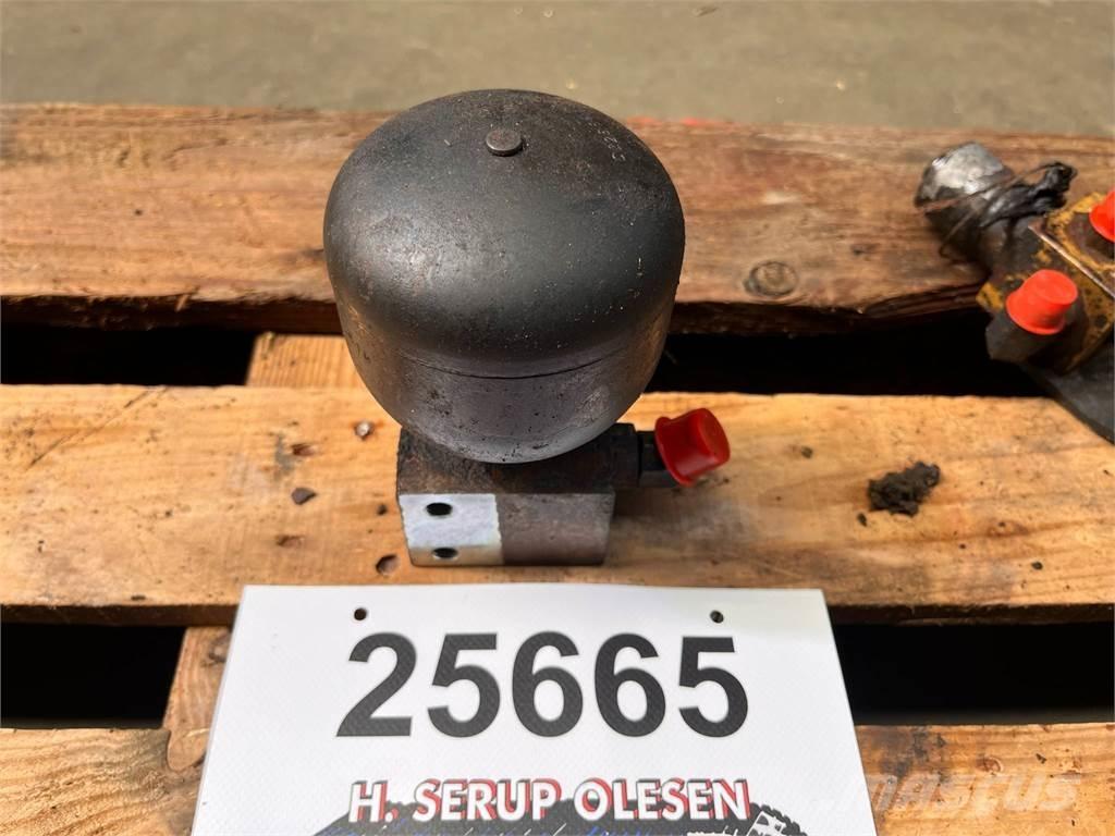 CAT 323D accumulator Hidraulika