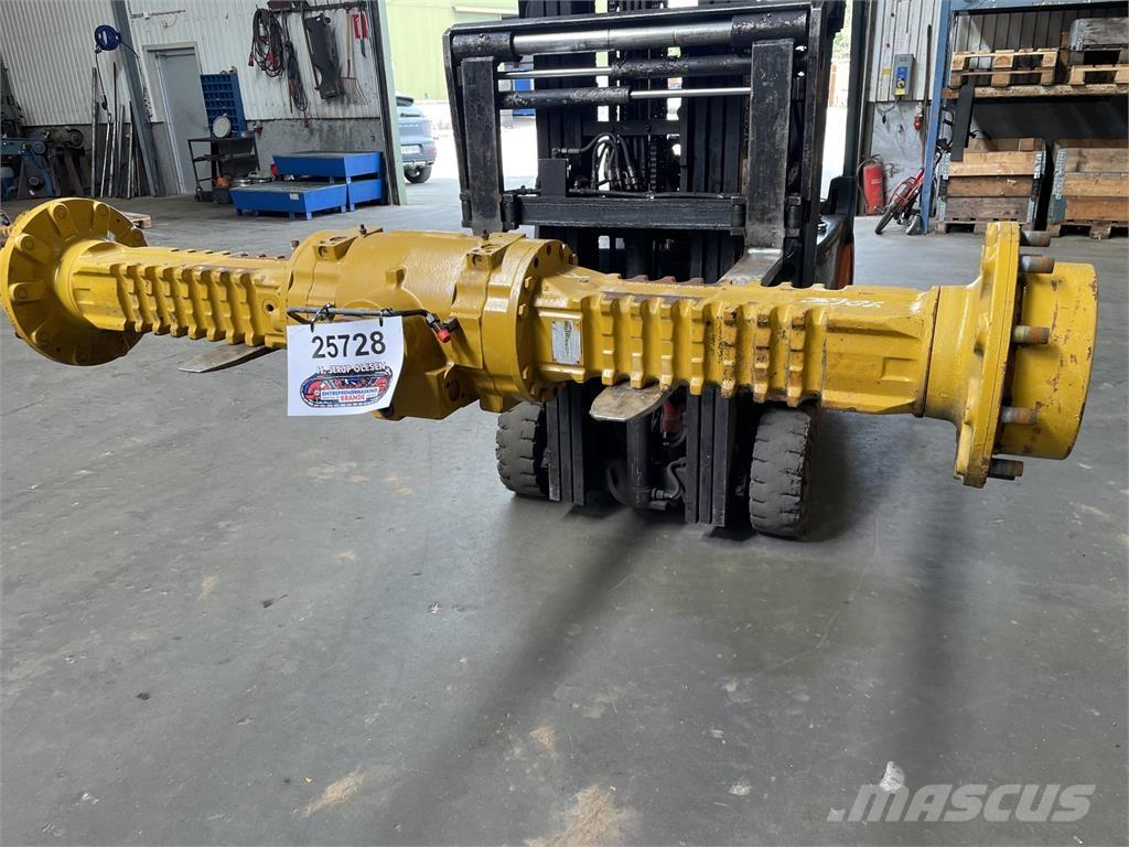 Hydrema 906C frontaksel Osi