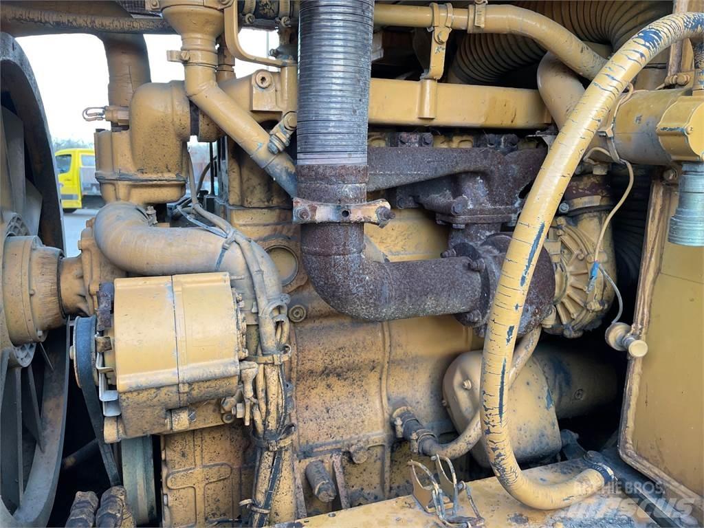 Liebherr LR621B til ophug Buldožeri gusjeničari