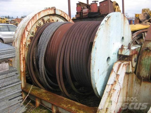  Spil ex. Storhavn - 1 stk. Utovorne dizalice, vitla i dizala za materijal
