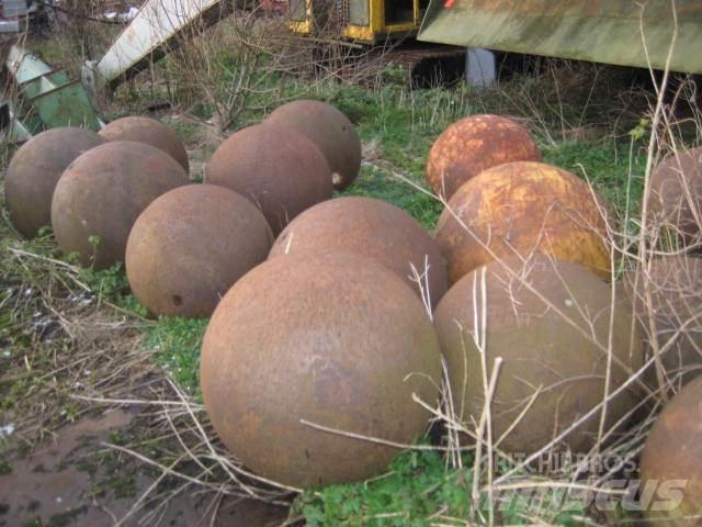  Stålkugler - ø 700 mm - 12 stk. Građevinske drobilice