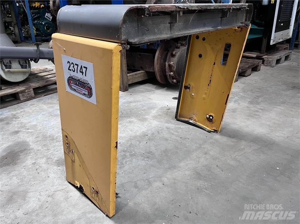  Top - & sideplade, Volvo L90E Ostale komponente