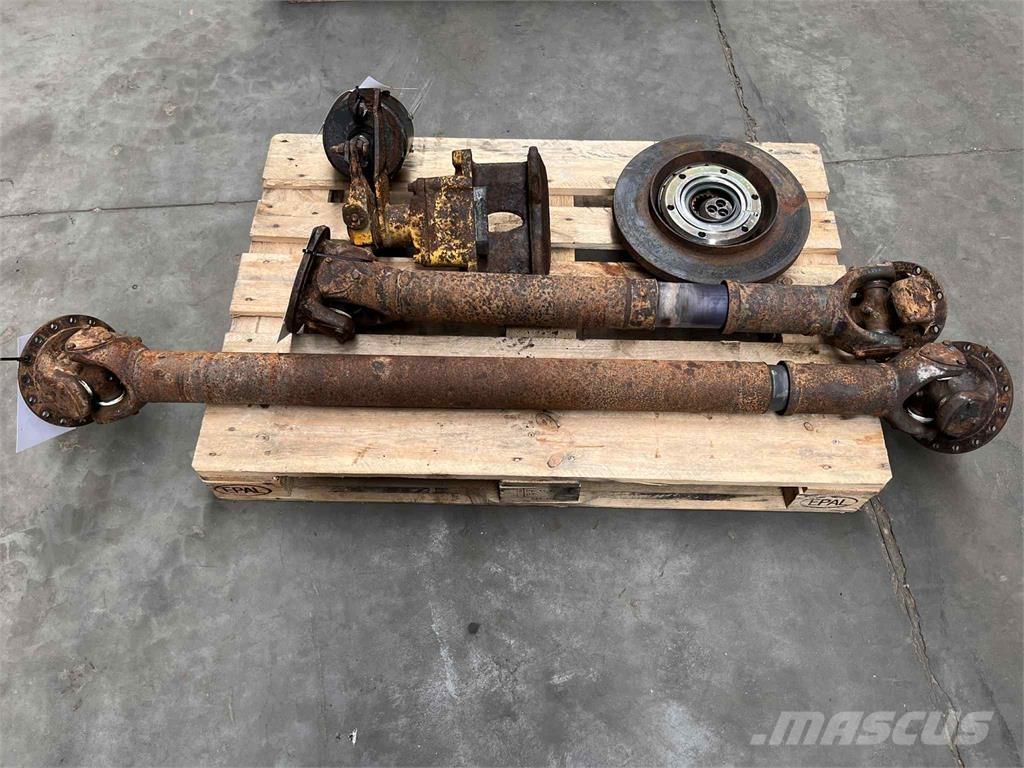 Volvo A25C 6x6 kardan Ostale komponente