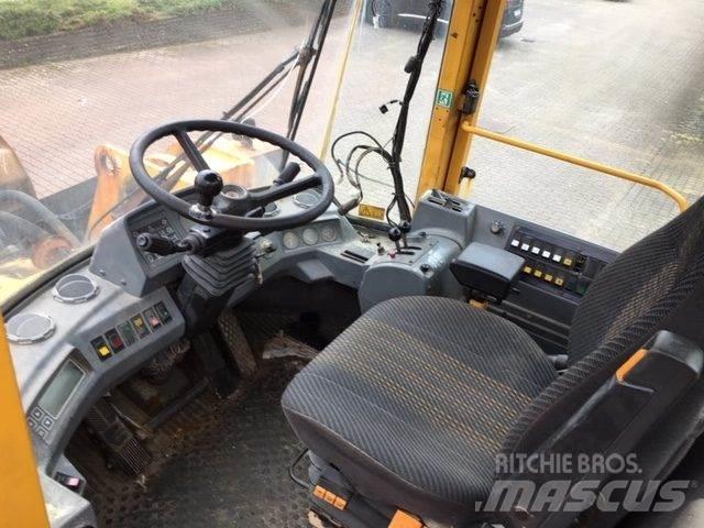 Volvo L120C til ophug Utovarivači na kotačima