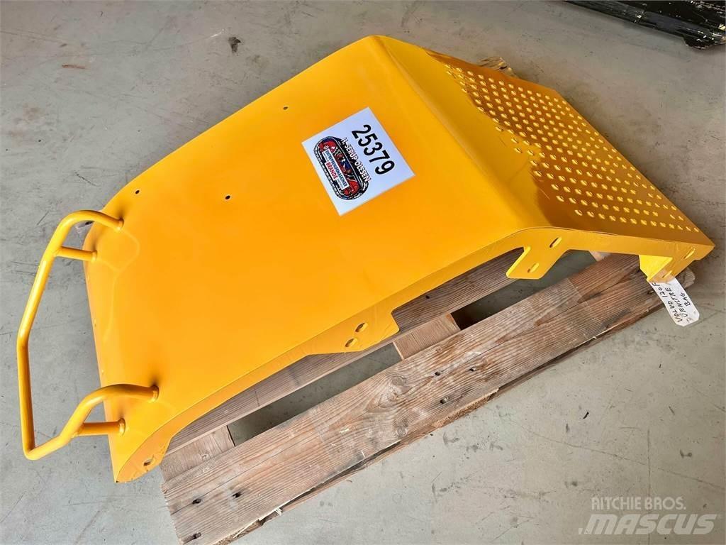 Volvo L120F bagskærm Ostale komponente