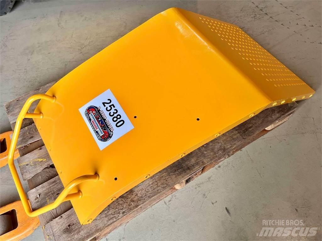 Volvo L120F bagskærm Ostale komponente