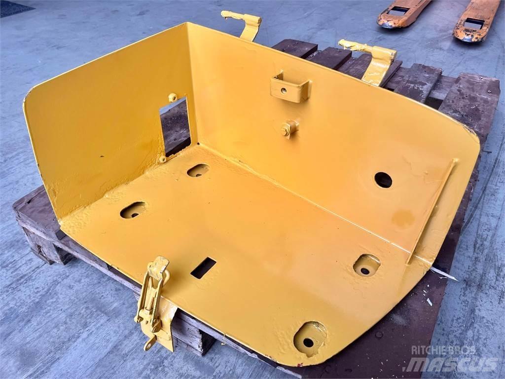 Volvo L120F batterikasse Ostale komponente