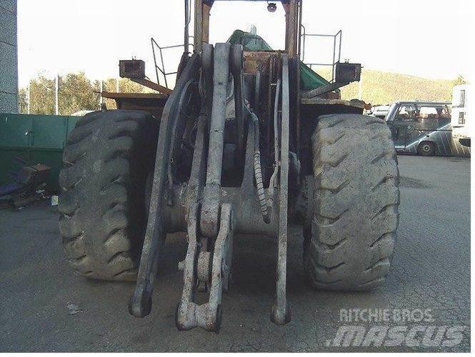 Volvo L220E til ophug Utovarivači na kotačima
