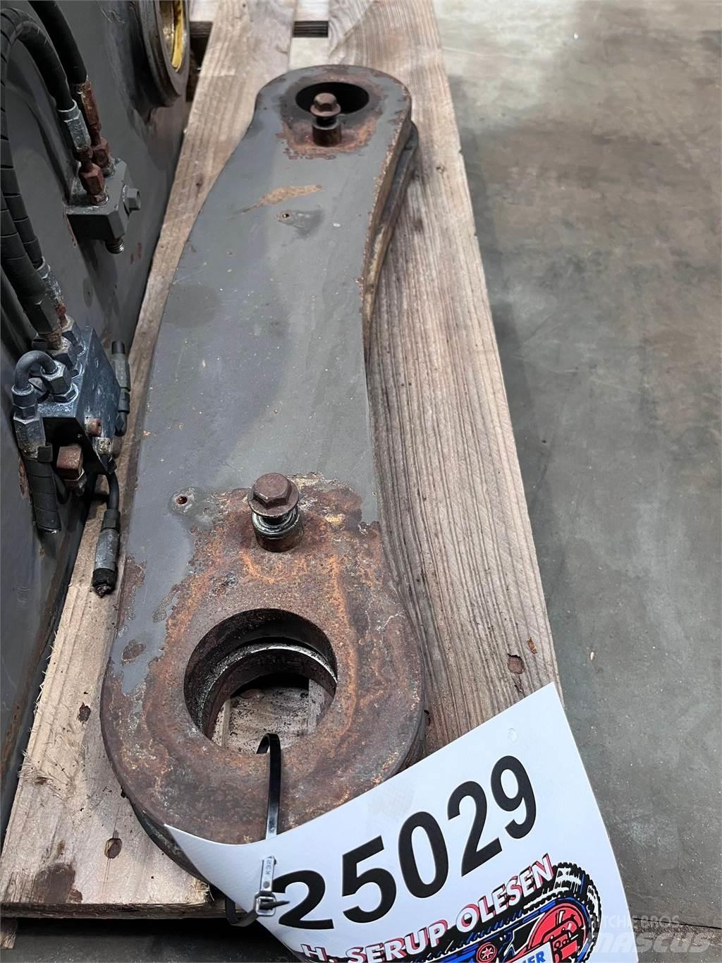 Volvo L90E Link Arm Ostale komponente