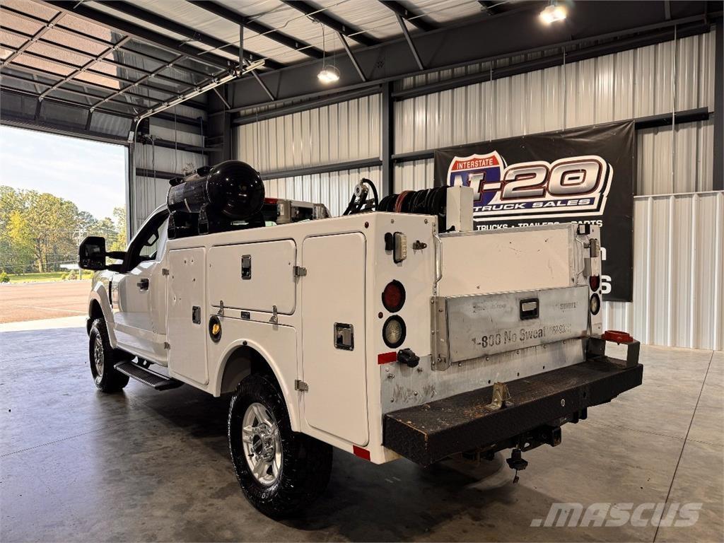 Ford F-250 Komunalna vozila