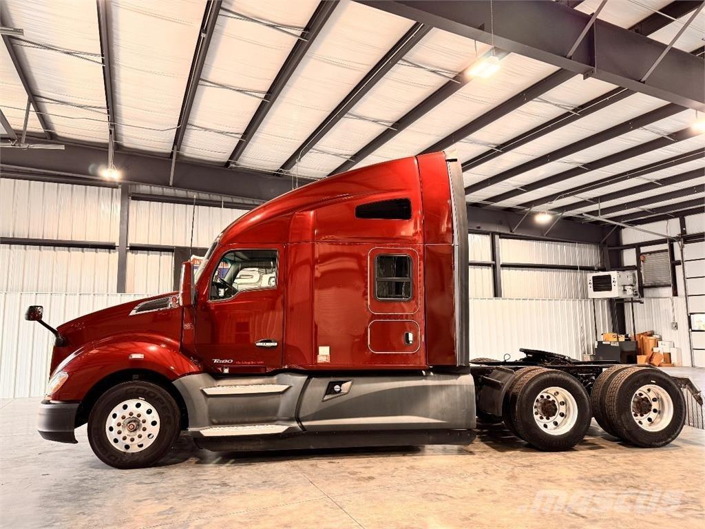 Kenworth T680 Traktorske jedinice