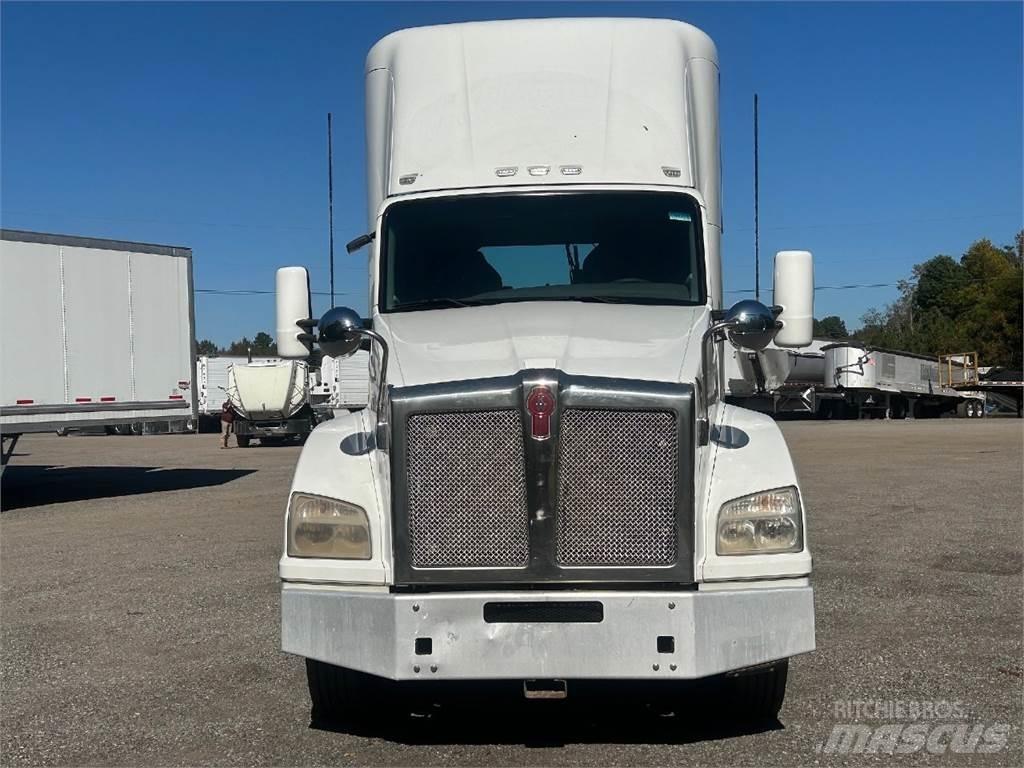 Kenworth T880 Traktorske jedinice