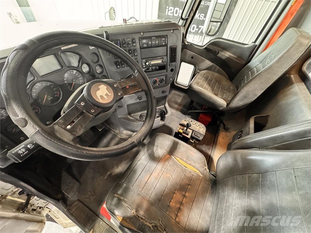 Mack CHU613 Traktorske jedinice