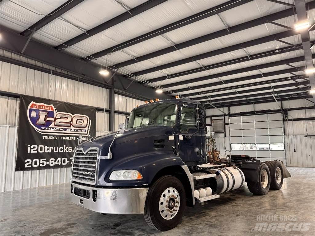 Mack CXU613 Traktorske jedinice