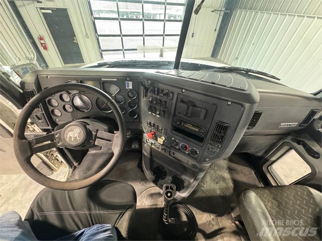 Mack GU713 Traktorske jedinice