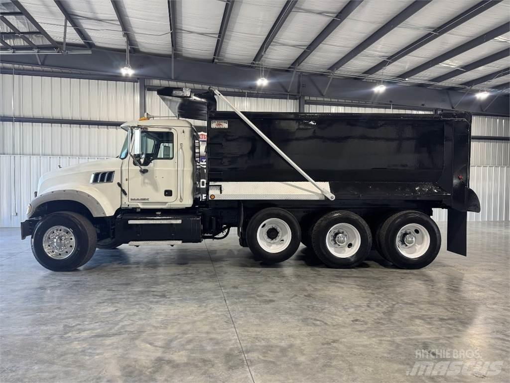Mack GU713 Kiper kamioni