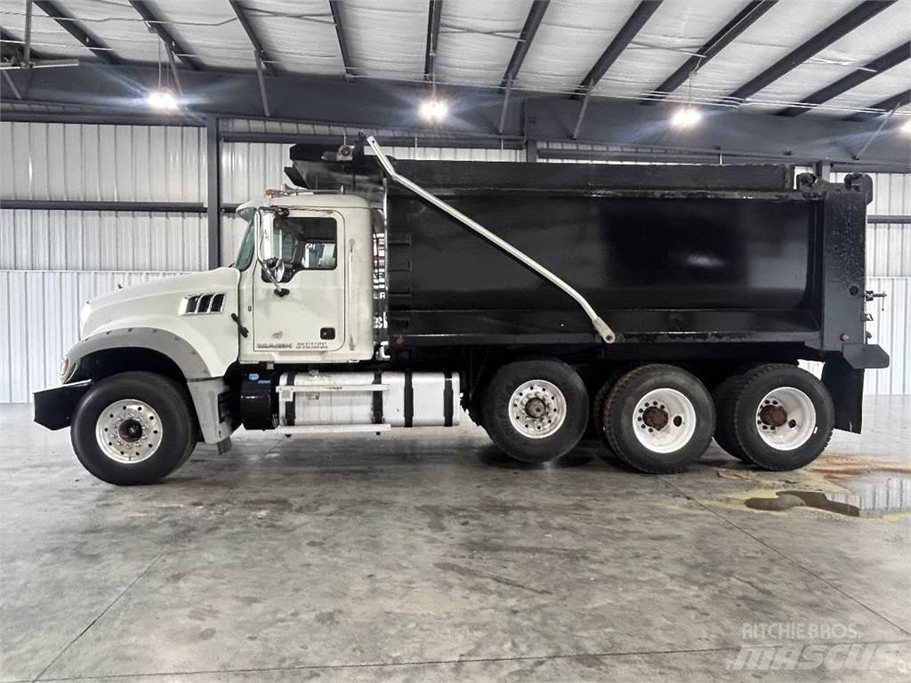 Mack GU713 Kiper kamioni