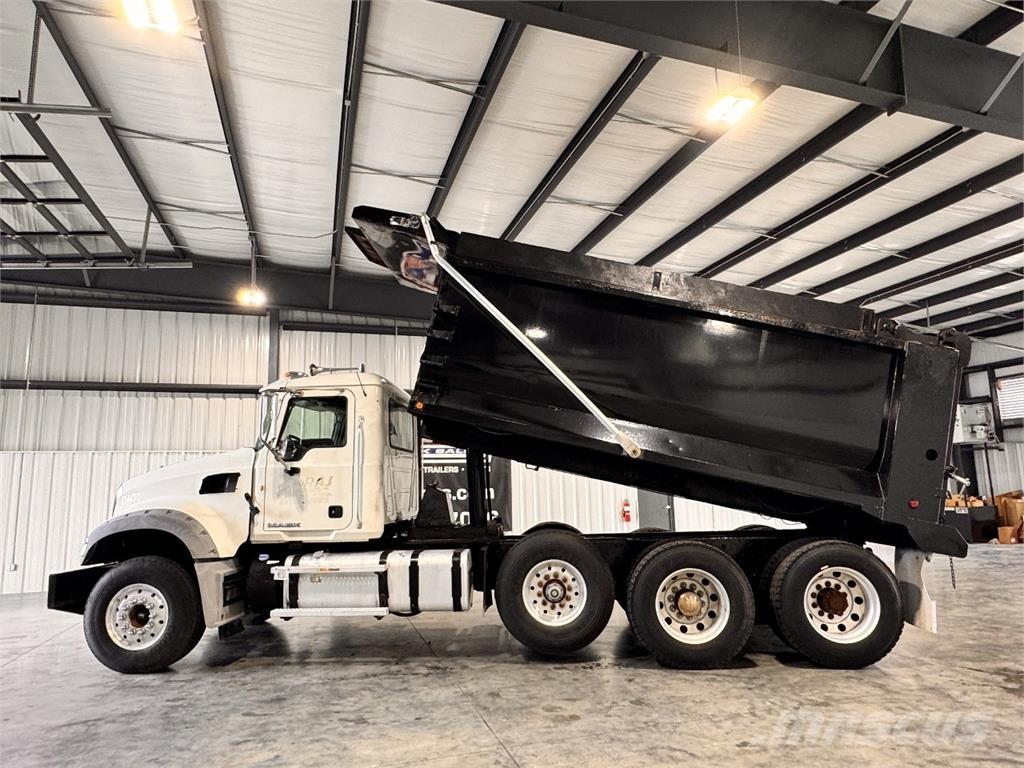 Mack GU713 Kiper kamioni
