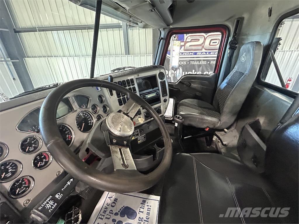 Mack GU713 Traktorske jedinice