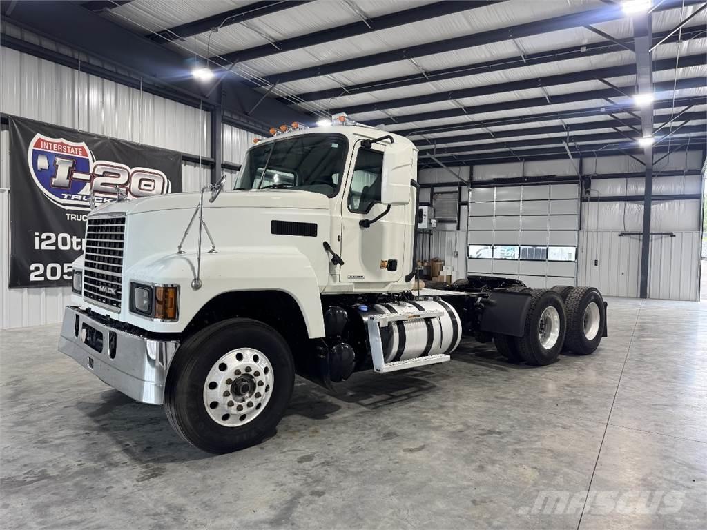 Mack Pinnacle Traktorske jedinice